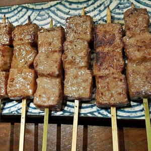 Saikoro Wagyu Cubes (~1kg: 70-80 Cubes) – Fisherscart Seafood Store