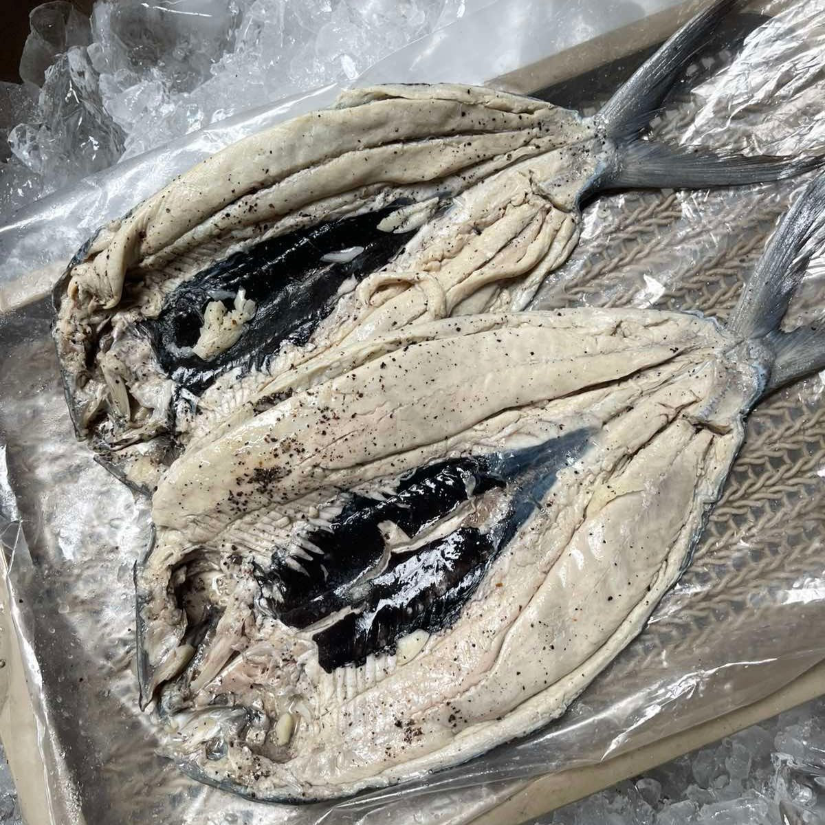 Fresh Marinated Boneless Daing Na Bangus (~2pcs 1.1-1.3kg)